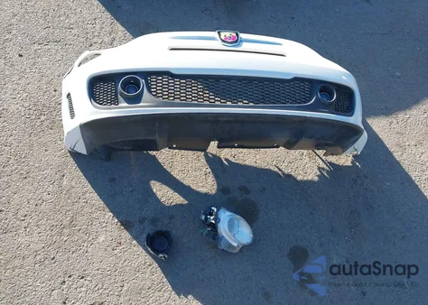 2015 Fiat 500 Abarth из США, поврежденный, VIN 3C3CFFFH7FT586076